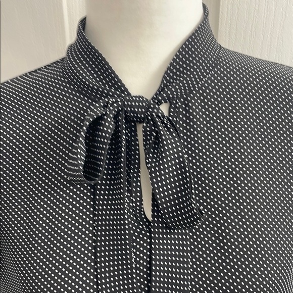 Counterparts Black & White Mini Polka Dot Blouse Tie Neck Flutter Sleeves Size S - Picture 4 of 10